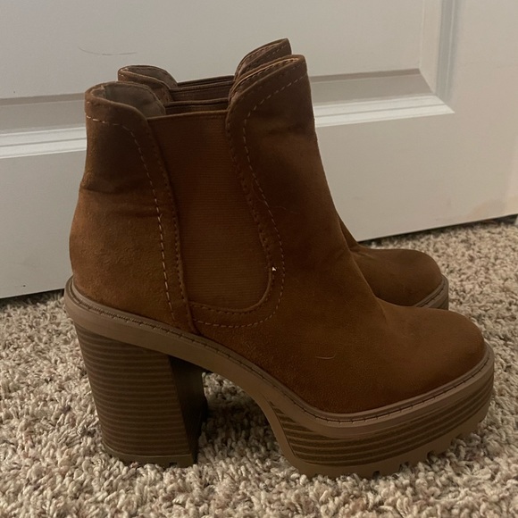 Soda platform booties - Picture 1 of 4